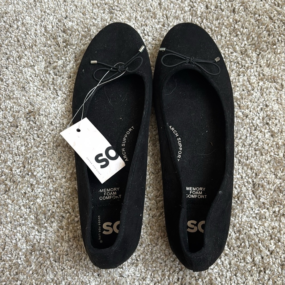 NWT SO Shoes